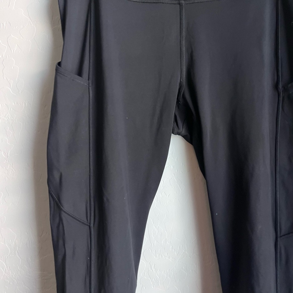 Lululemon Fast and Free leggings - Picture 9 of 13